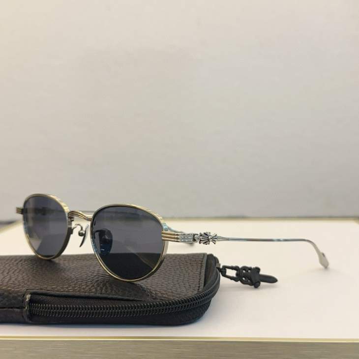 Picture of Chrome Hearts Sunglasses _SKUfw60569685fw